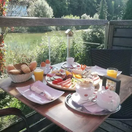 Cafe Rafaela Guest house