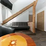 Cafe Rafaela 招待所