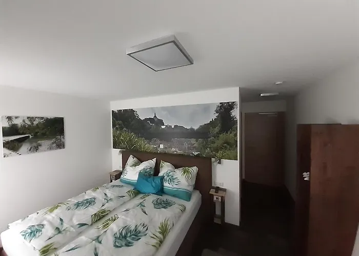 بيت ضيافة Cafe Rafaela 3*