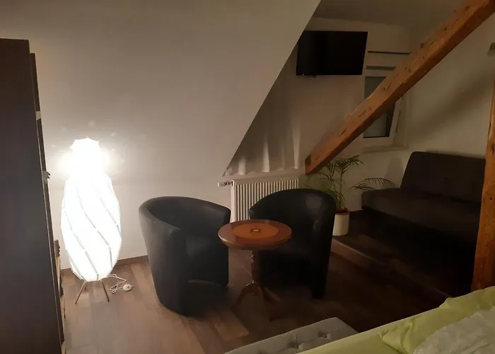 بيت ضيافة Cafe Rafaela